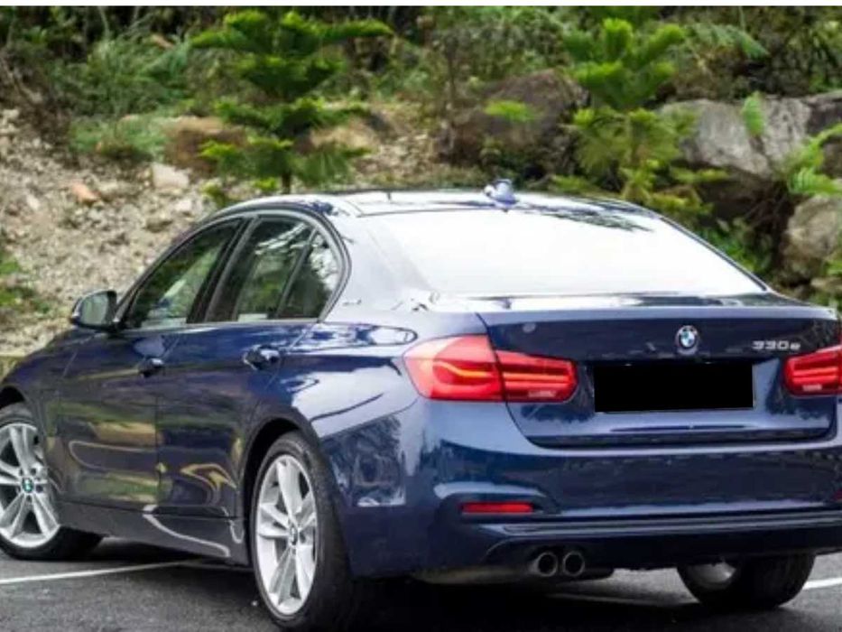 BMW 330e para peças
