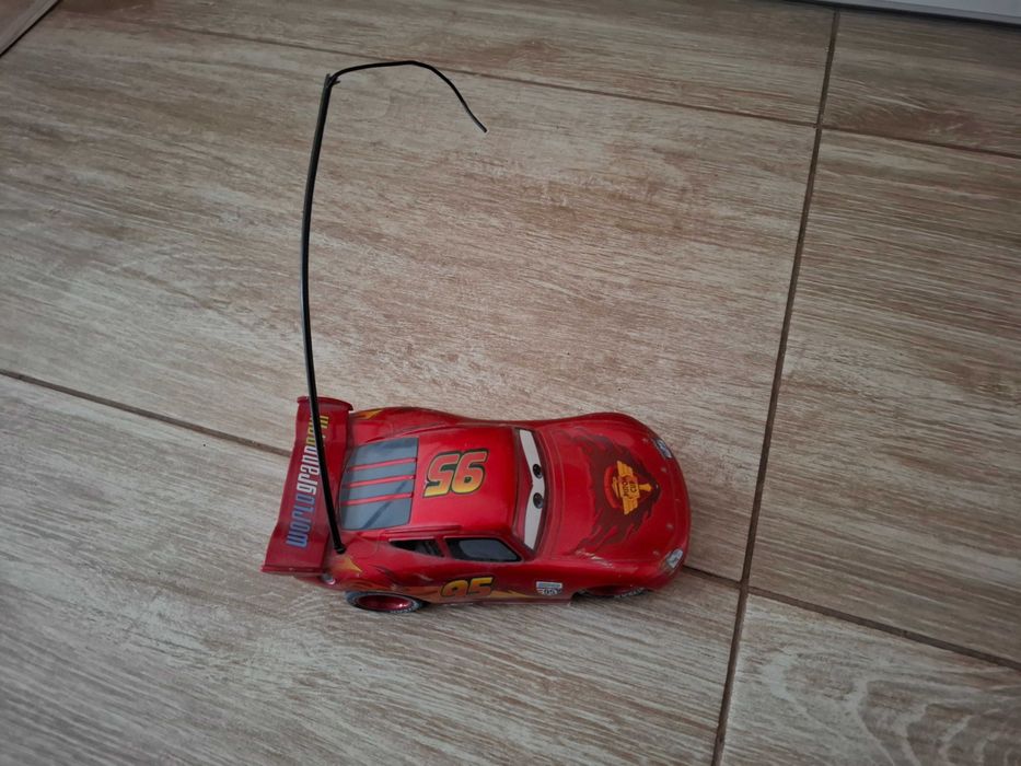 Samochód zdalnie sterowany 27MHz