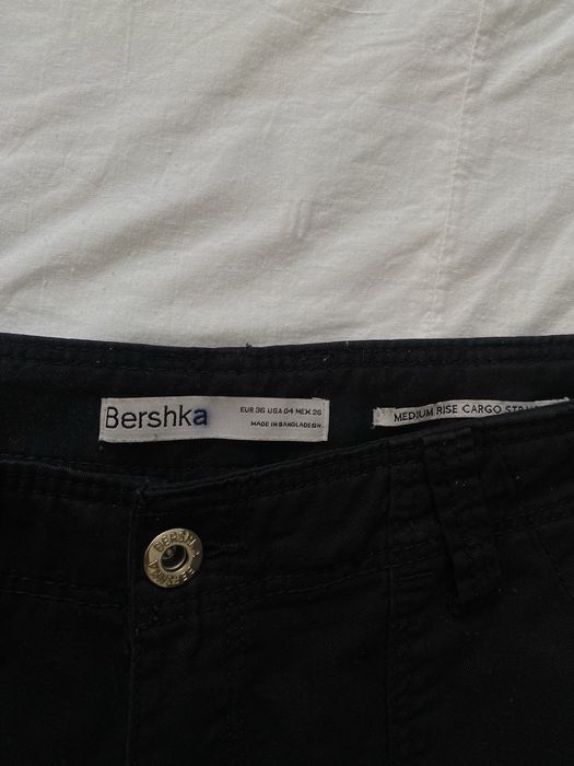 spodnje czarne cargo jeansy bershka s m