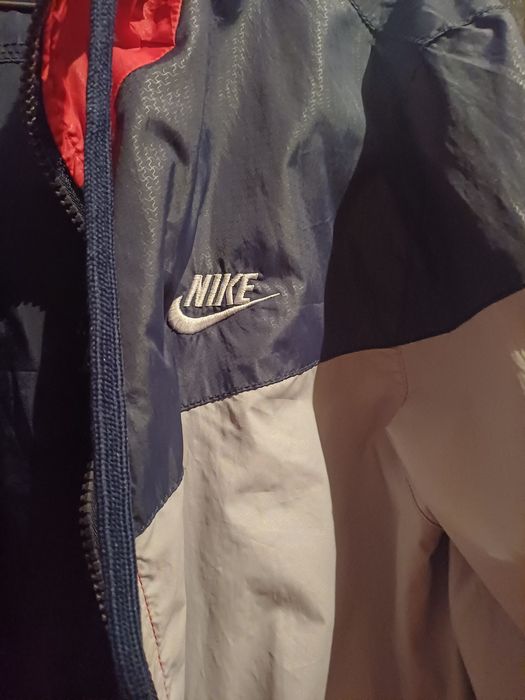 Vende se Blusão  Nike