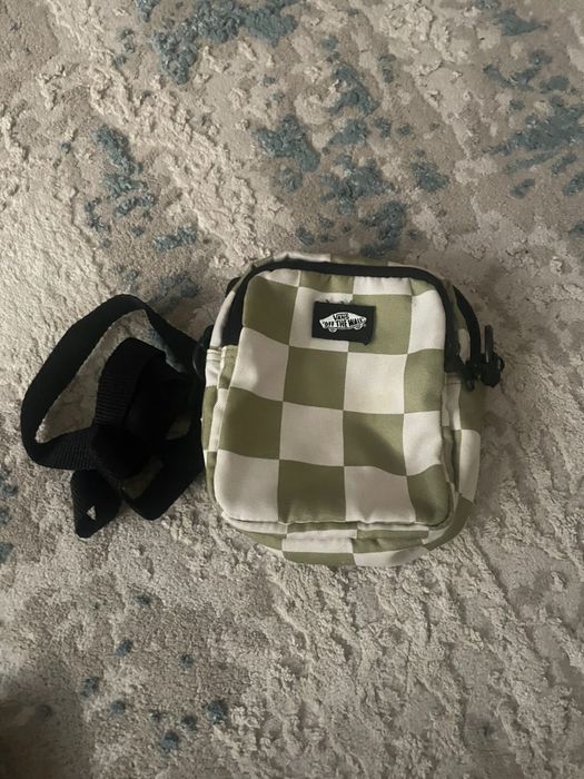 Сумка от бренда vans