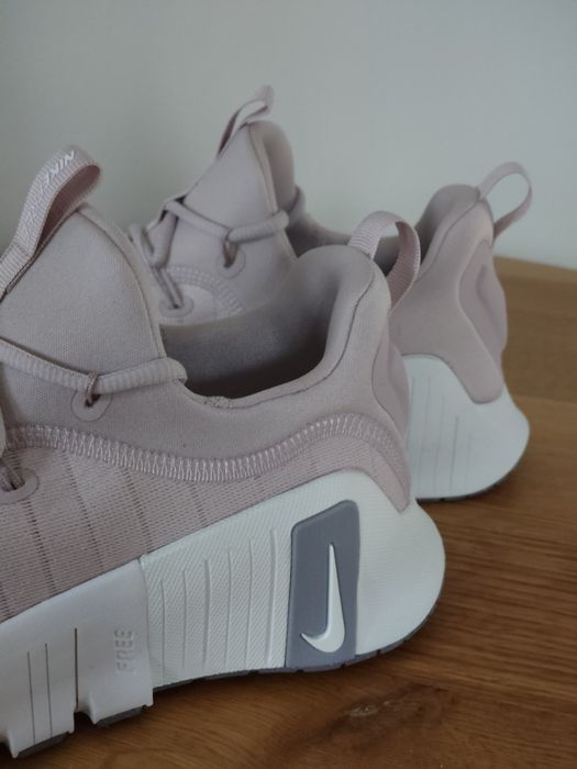 Nike/ Free Metcon 6/buty treningowe nowe rozmiar 42/27 cm