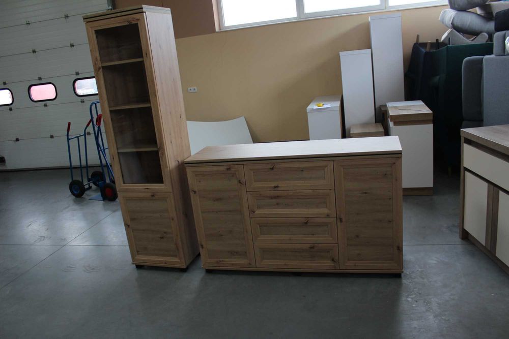 Zestaw mebli witryna z komodą dąb artisan