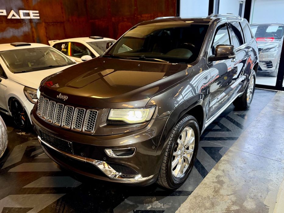 Jeep Grand Cherokee Jeep Grand Cherokee SUMMIT - 5.7 V8 HEMI - GCC / Europa