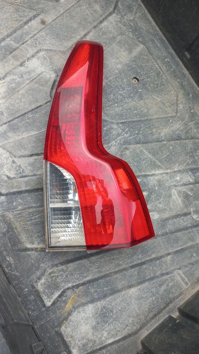Lampa tył tylna prawa volvo v50 kombi lift