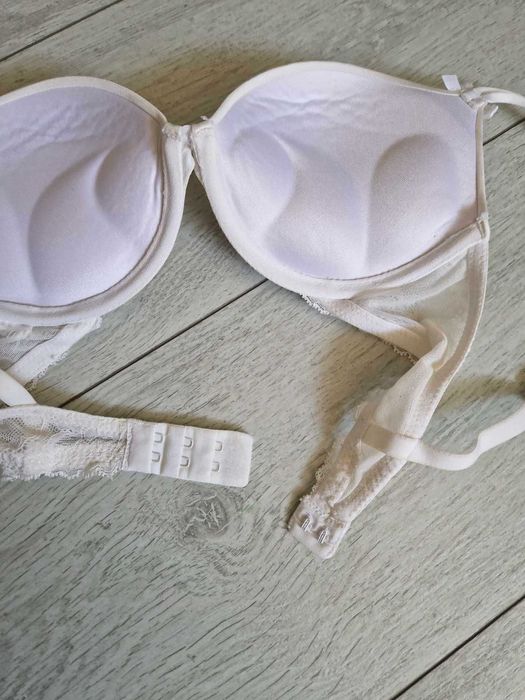 H&M biały biustonosz super push up z koronką 70B