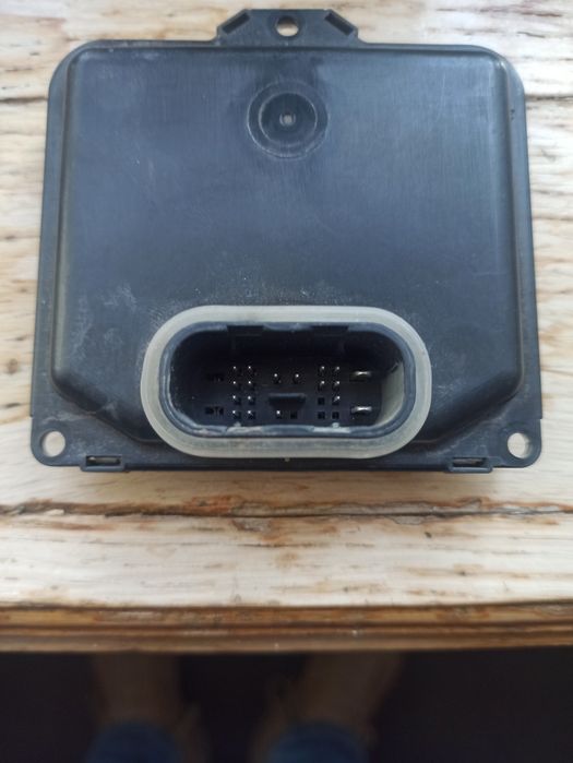 Блок керування фари Audi 80А оригінал б/у