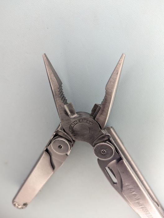 Мультитул Leatherman Wave