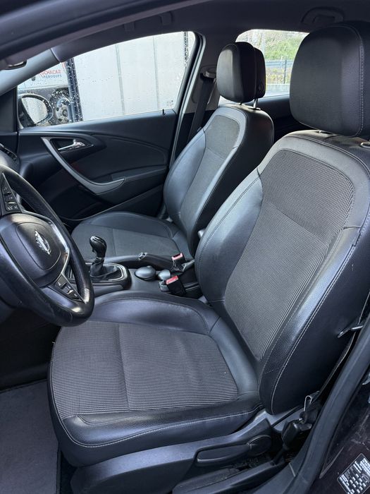 Opel Astra J Hatchback 1.7cdti