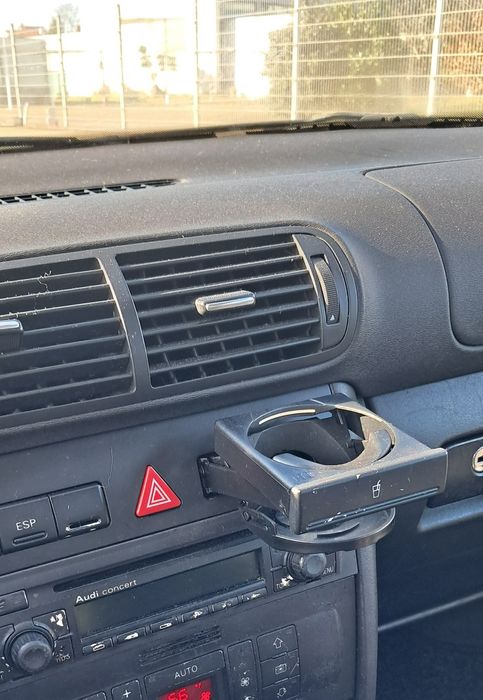 Audi A3 1.6 gasolina em muito bom estado