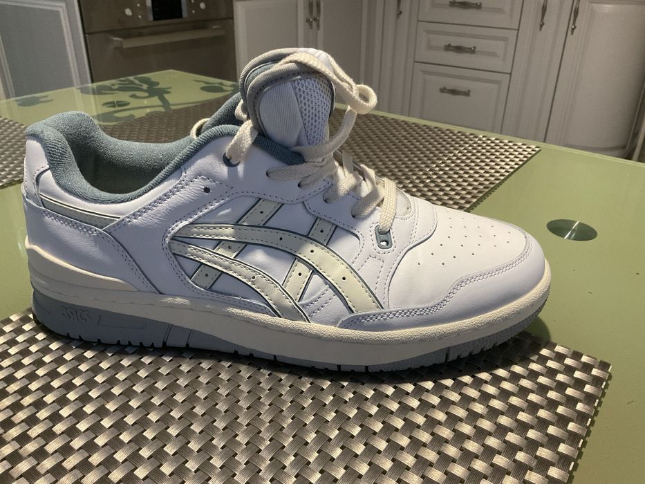 Кросівки чол. ASICS 27,5