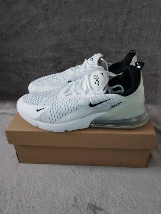 Кросівки Nike air max 270