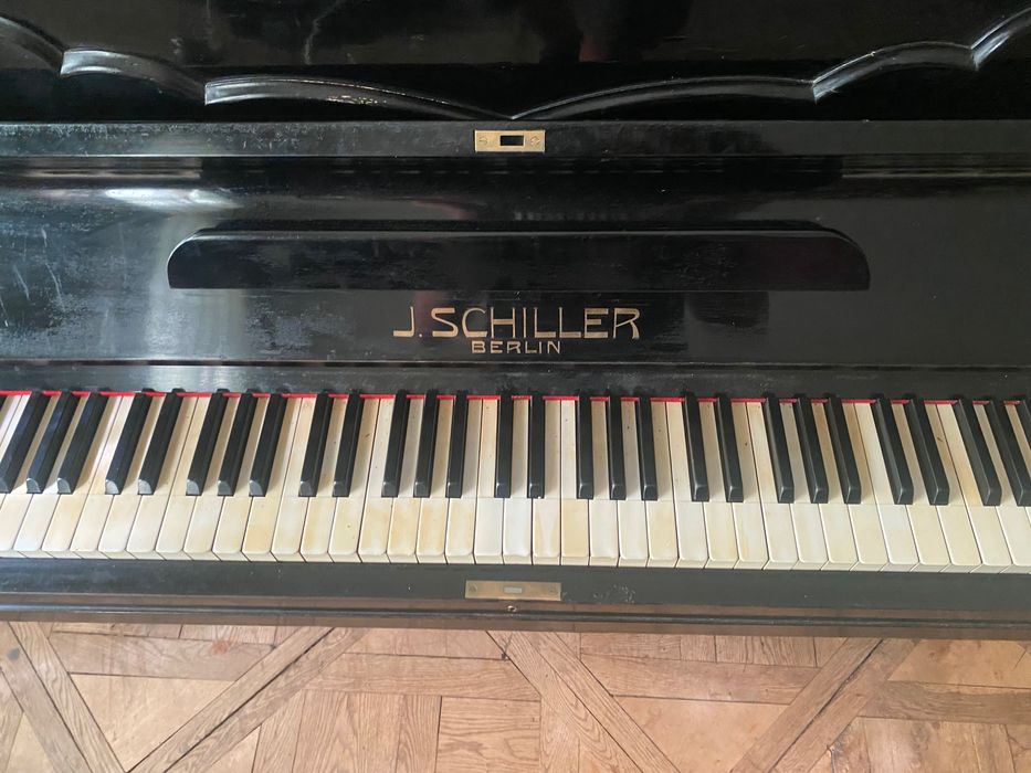 Піаніно J.SCHILLER Berlin