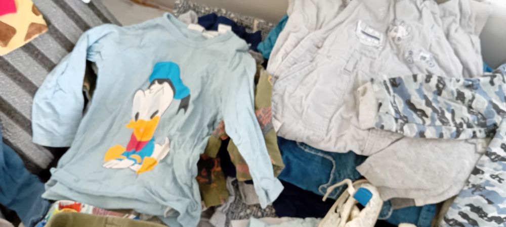 Lote roupa bebé desde 6 a 24 meses (61 peças)