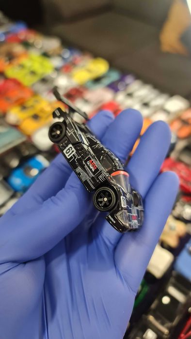 Hot WHEELS TEAM Transport - 3 + Euro Hauler (Sem diorama)