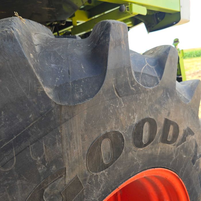 Свіжопривезений комбайн клас lexion 420