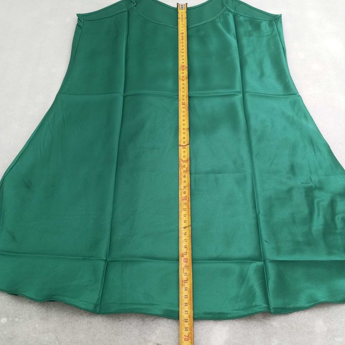 Женская ночная сорочка - приятный материал .