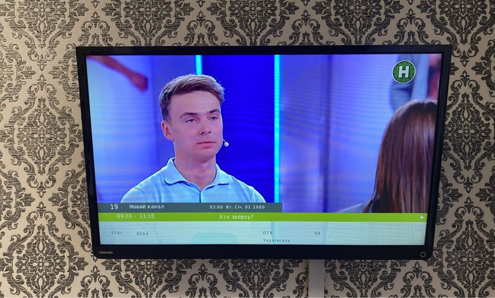 Телевізор 32дюйми