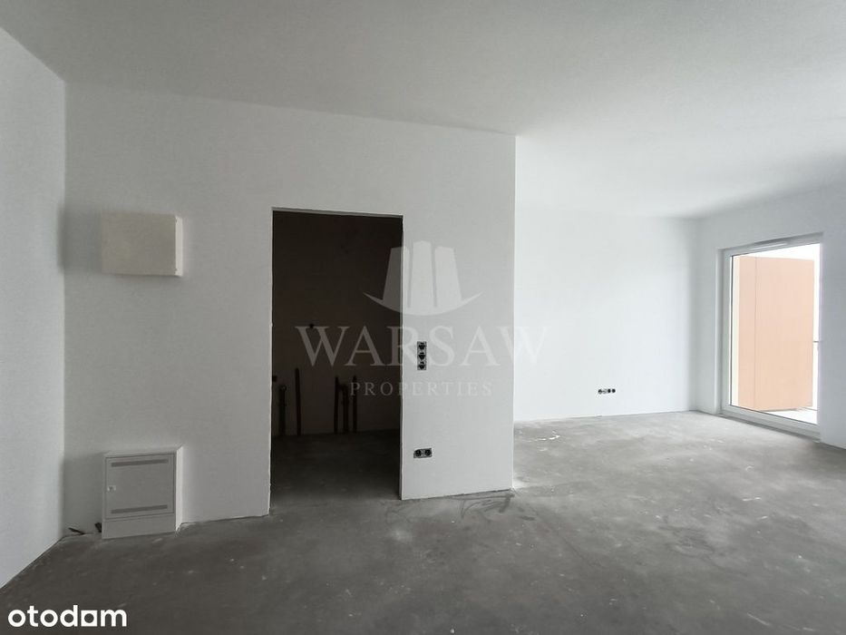 Redutowa: zupełnie nowe studio z balkonem