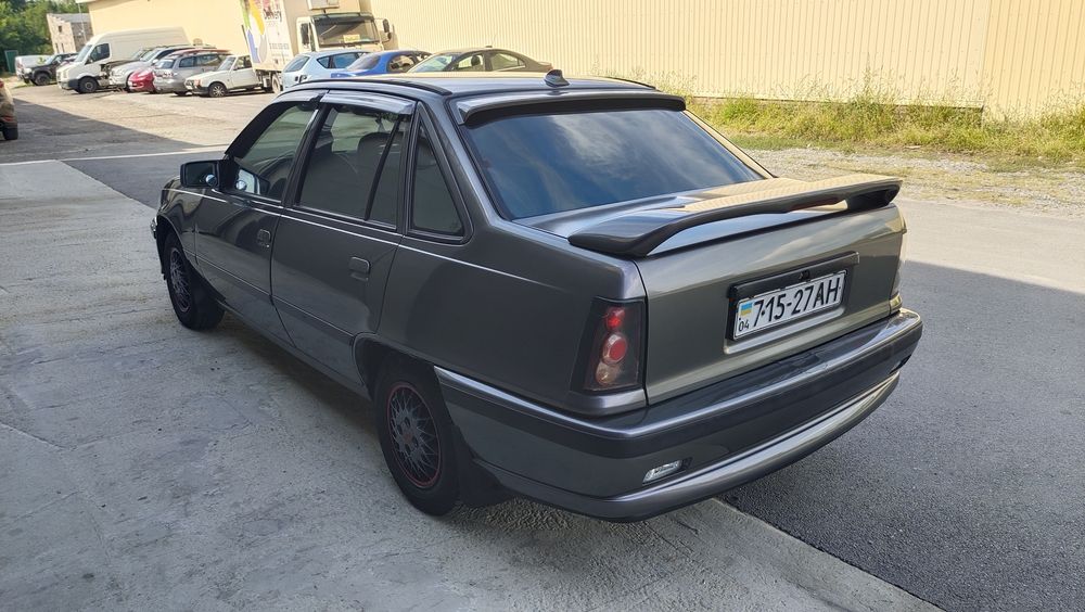Opel Kadett 1986 VIN W0L000039G5191919 фото оголошення 10 з 11