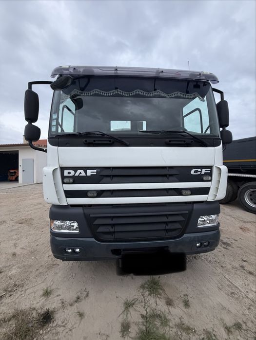 Daf 510Cv com grua e bascula
