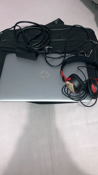 HP Portátil - Windows 10 Pro + Oferta de acessórios