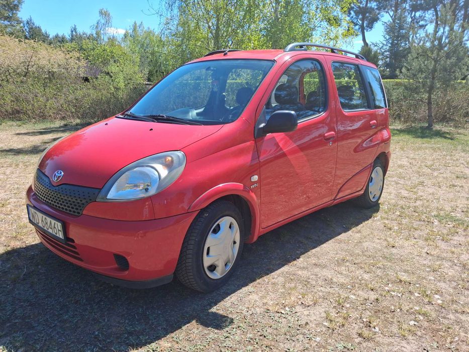 Sprzedam samochód osobowy TOYOTA YARIS VERSO