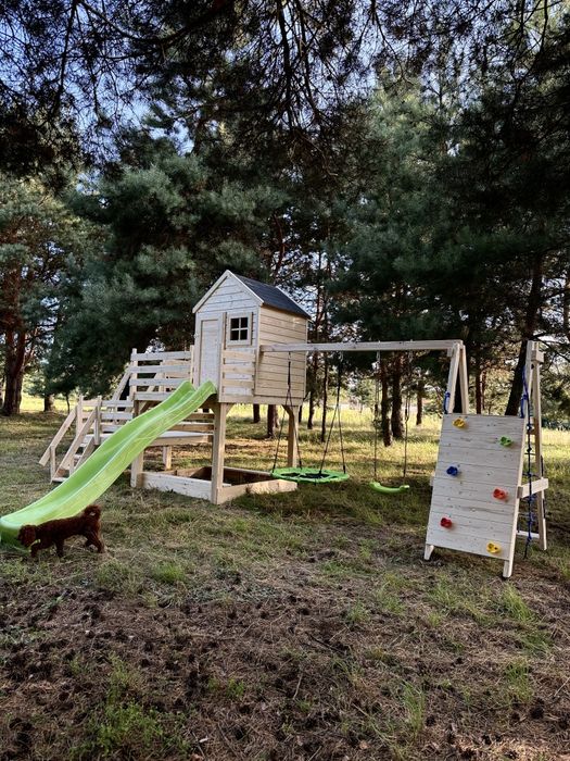 Domek dla dzieci. Plac zabaw