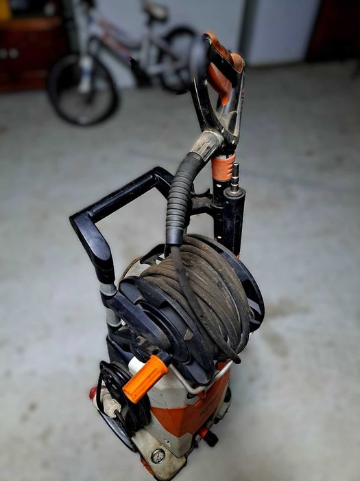 RE 282 PLUS Lavadora de alta-pressão Profissional STIHL