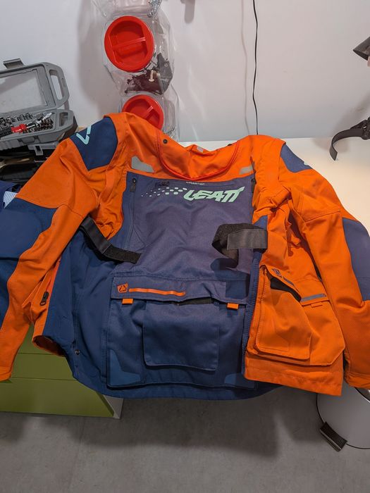 Casaco leatt  5.5 tamanho m