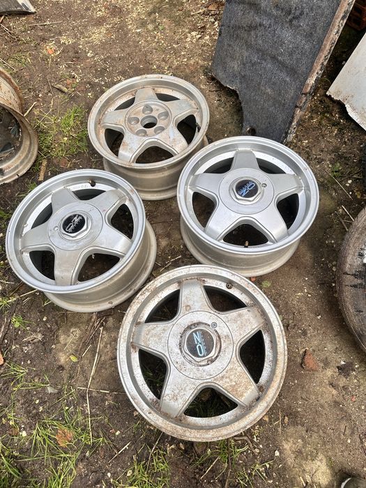 Jantes OZ Racing r14 5furos