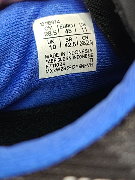 Оригінал 100% чоловічі кросівки asics novablast 5  eur 45