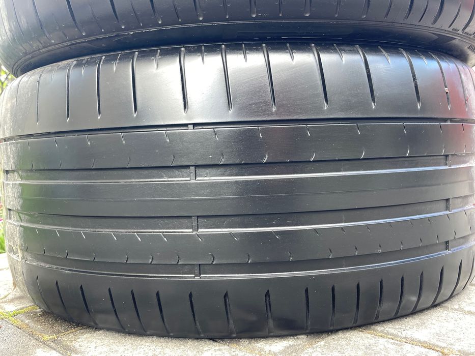 275/35 R19 100Y Pirelli P Zero PZ4