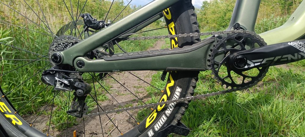 Rower enduro Canyon Spectral CF 2022