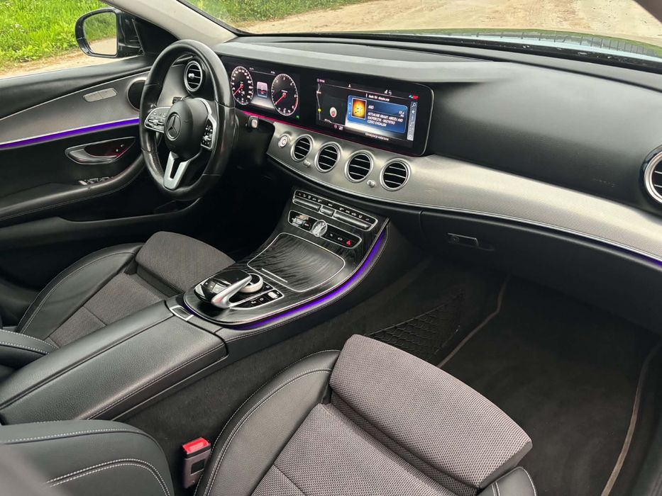 Mercedes-Benz E220d e klasa virtual cocpit ambiente jeden właściciel