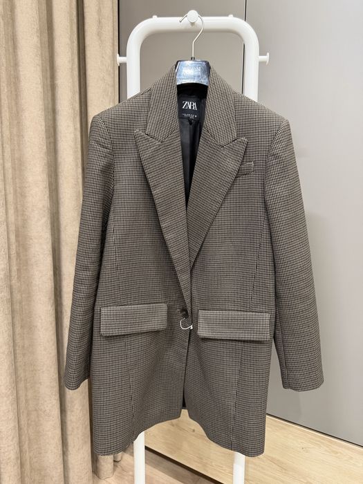 Подовжений піджак пальто zara в клітинку, розмір xs -s