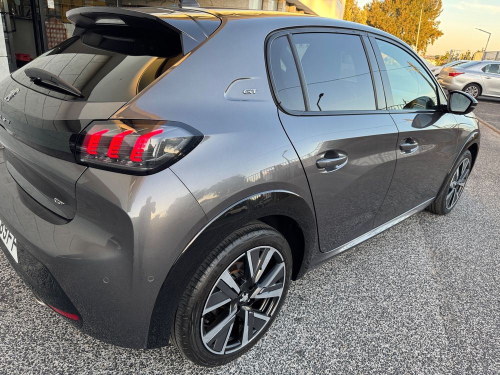 Peugeot 208 1.2 PureTech GT Line