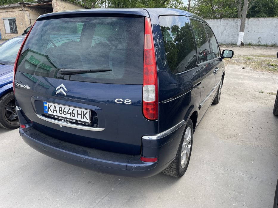 Citroen C8 не Ulysse Phedra 807