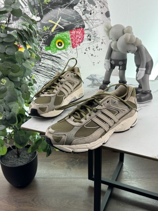 Кросівки Adidas Response 41 розмір Е12900
