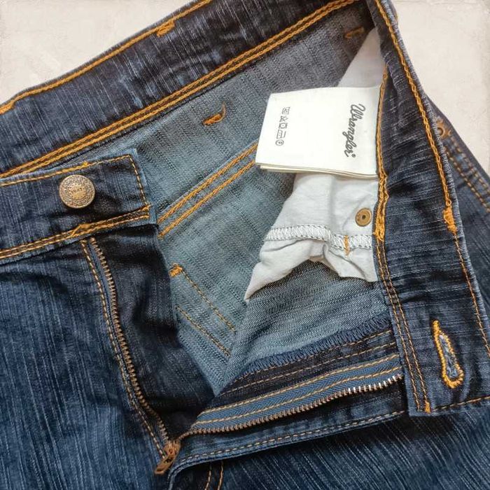 Wrangler regular fit granatowe jeansy 3232
