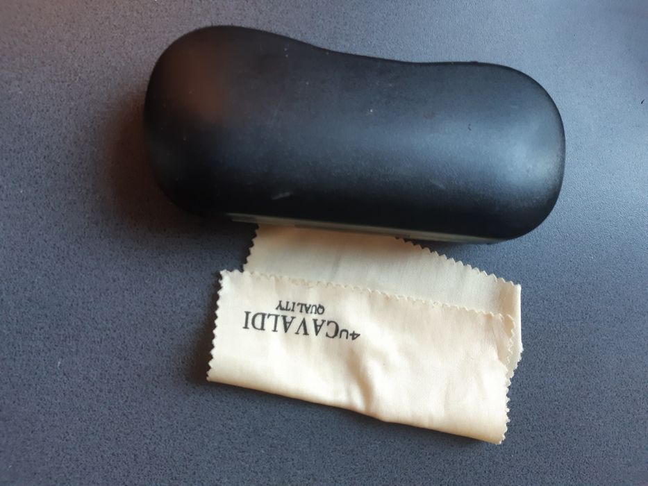 Etui do okularów.  Hihauser. Granatowe