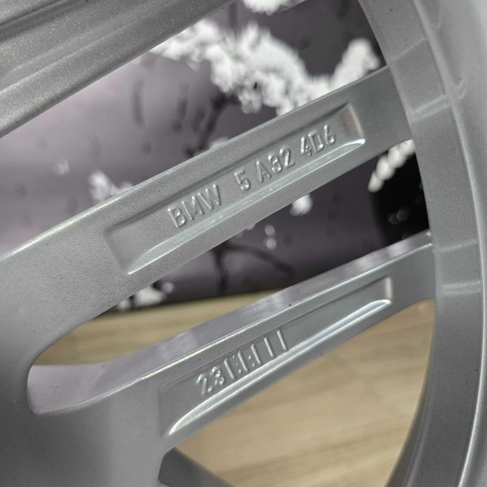 19" оригінальні одноширокі диски BMW 5 G60/G61/G30 7 G11/G12 933 Style