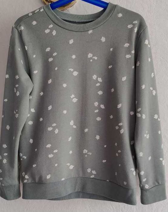 Bluzka Sinsay. Rozmiar 134