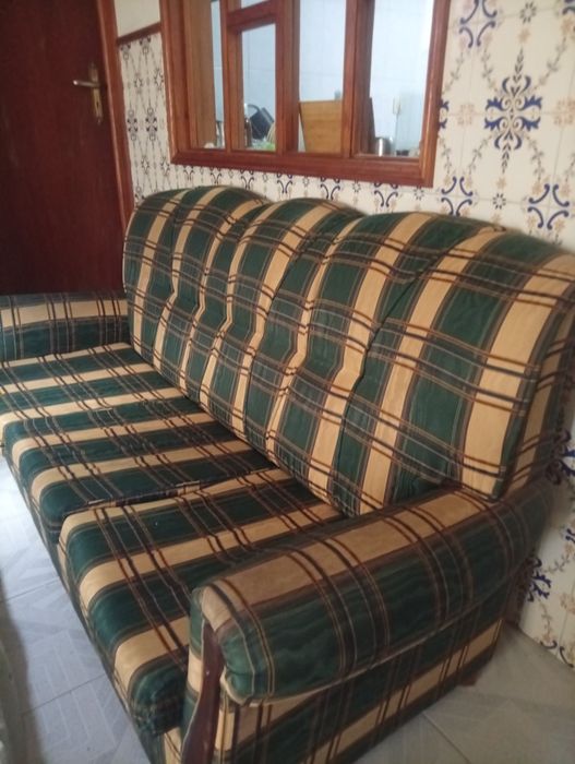 Conjunto sofá e poltrona