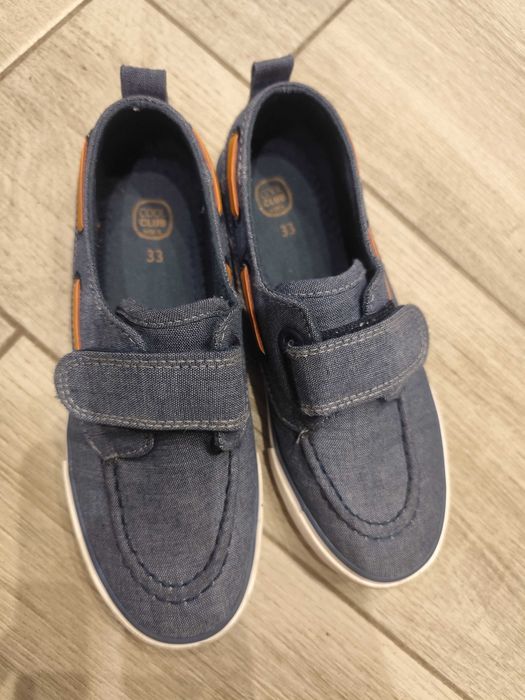 Buty chłopięce r.33 trampki