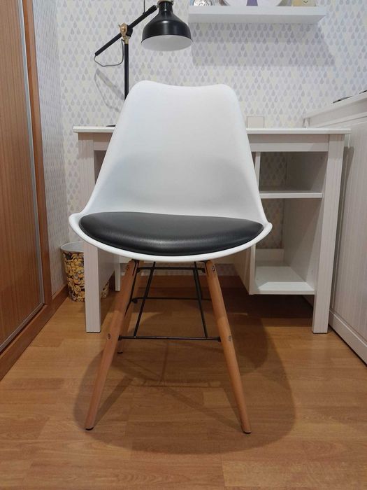 Secretária + Cadeira