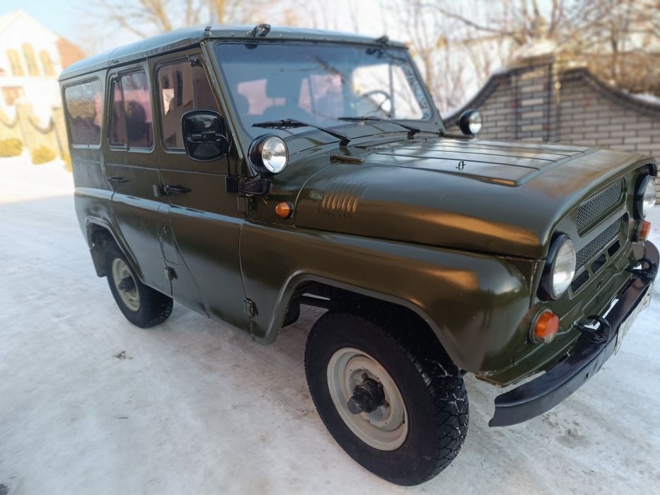 Уаз       командир