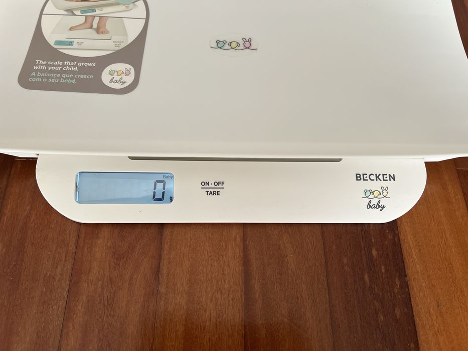 Balança digital para bebé da marca Becken