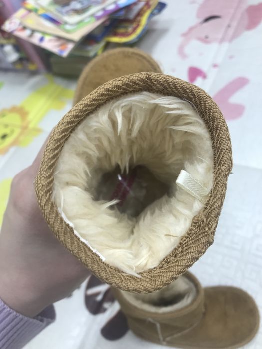Уги уггі угі для дівчинки або хлопчика