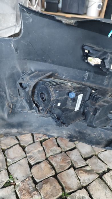 Parachoques A3 8v 2015 danificado